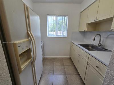2330 NW 11th St 15, Miami, Florida 33125, USA