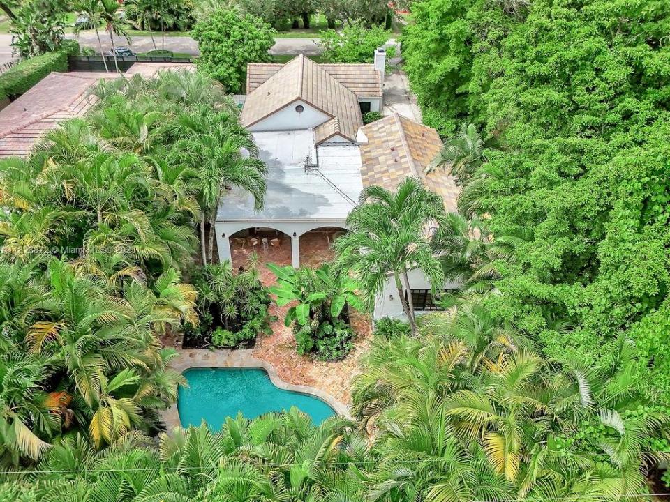 135 NE 87th St, El Portal, Florida 33138
