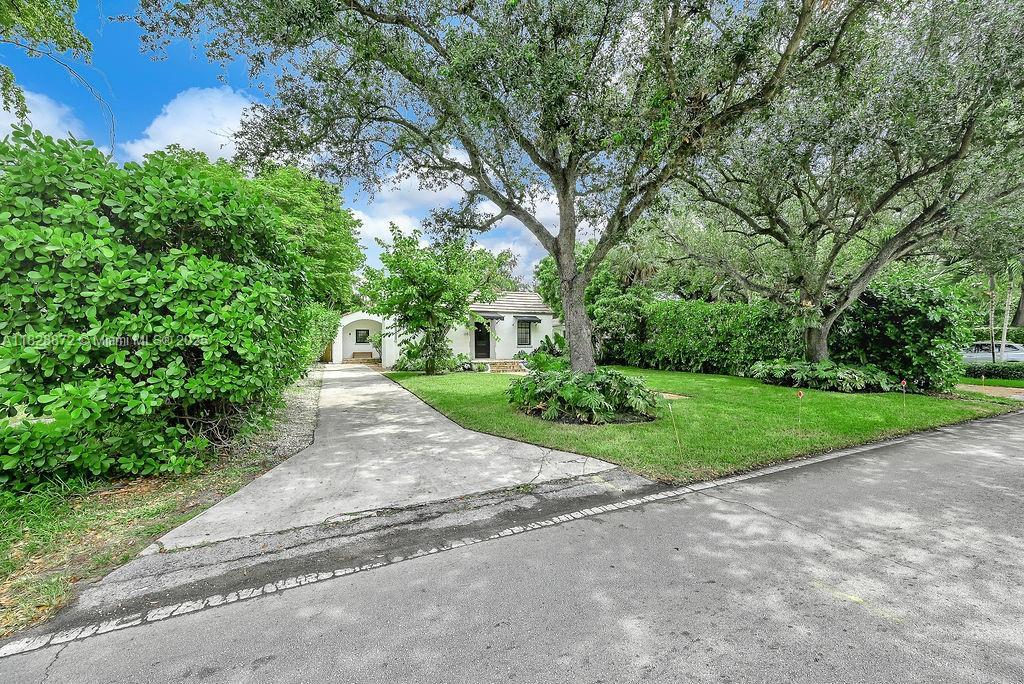135 NE 87th St, El Portal, Florida 33138
