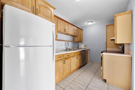 2028 SW 103rd Ct 2028, Miami, Florida 33165, USA