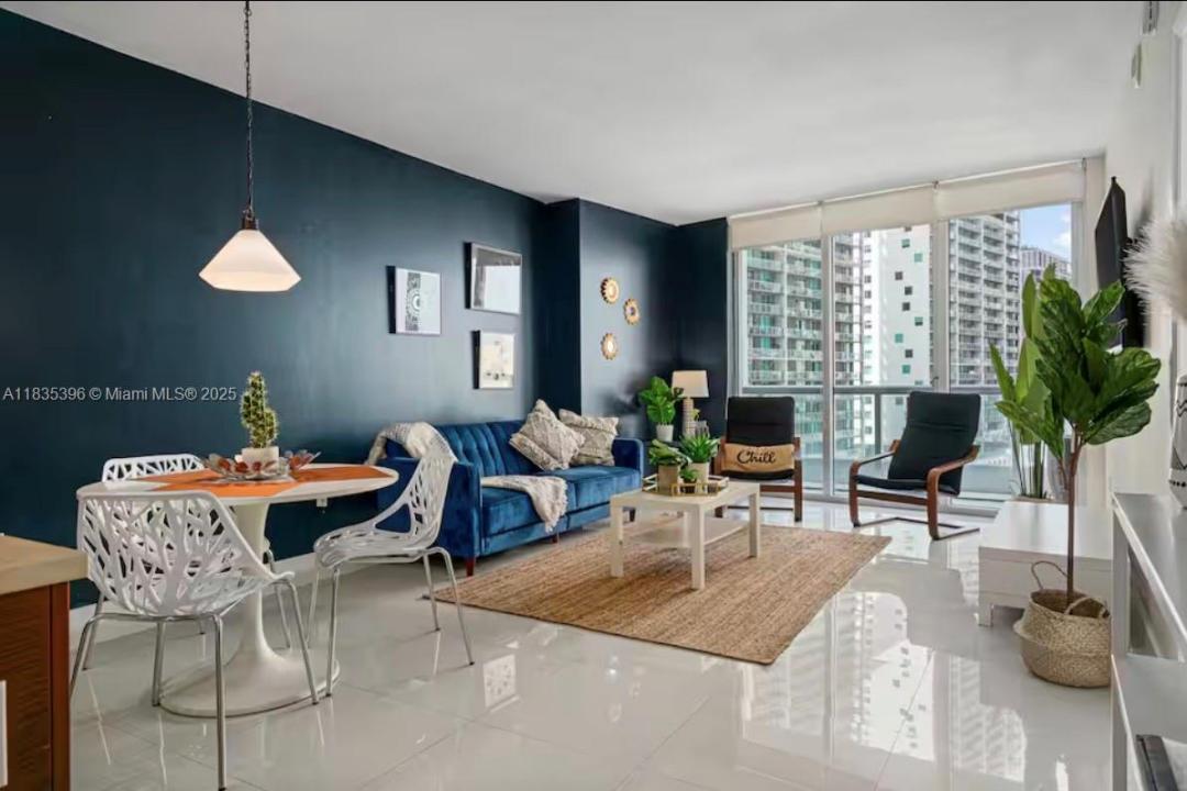 485 Brickell Ave 1606, Miami, Florida 33131, Stati Uniti