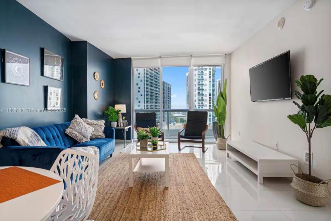 485 Brickell Ave 1606, Miami, Florida 33131, Stati Uniti