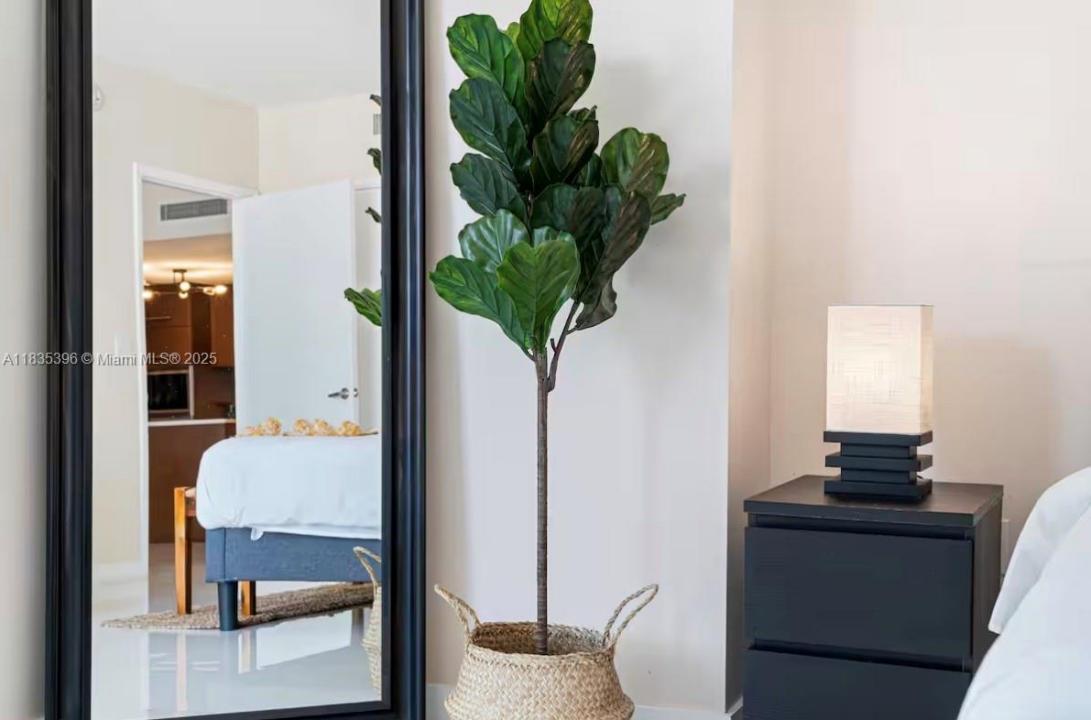 485 Brickell Ave 1606, Miami, Florida 33131, Stati Uniti