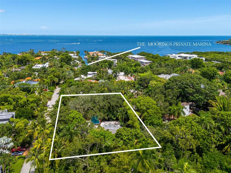 3540 N Moorings Way, Miami, Flórida 33133, Estados Unidos