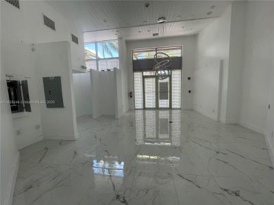 1451 Ocean Dr CU-102, Miami Beach, Florida 33139, USA