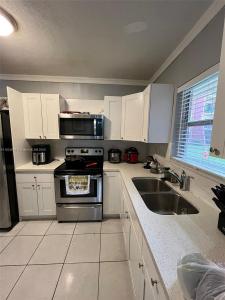 13715 Kendale Lakes Cir A-116, Miami, Florida 33183, USA