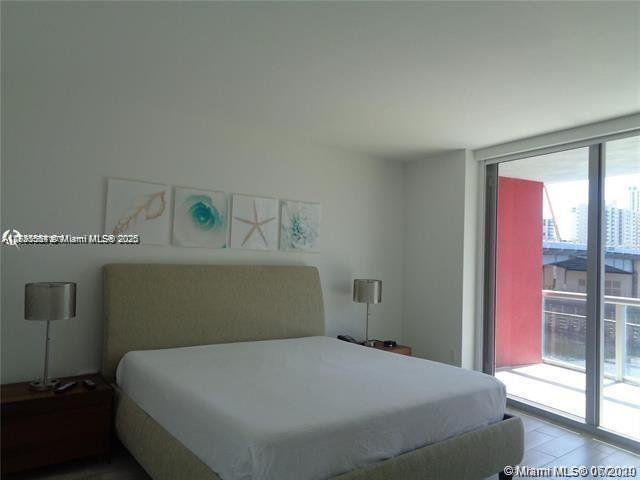 2600 E Hallandale Beach Blvd T301, Hallandale Beach, Floride 33009, États-Unis