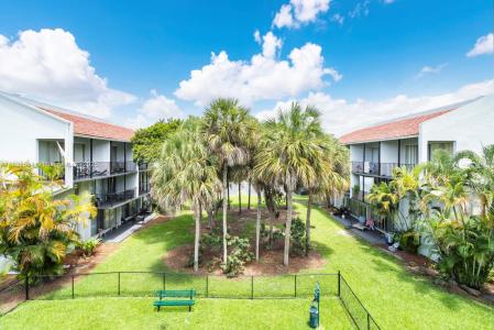 2930 Forest Hills Blvd B104, Coral Springs, Florida 33065, USA