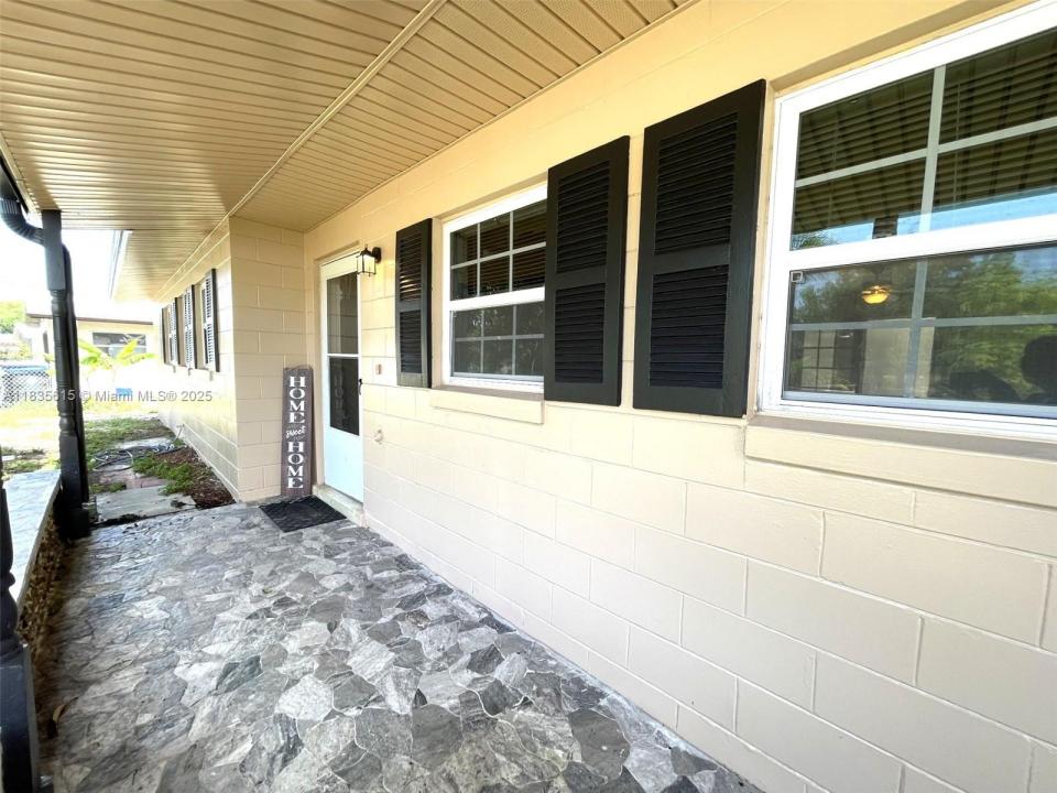 1148 N Singleton Ave, Titusville, Флорида 32796, Соединенные Штаты