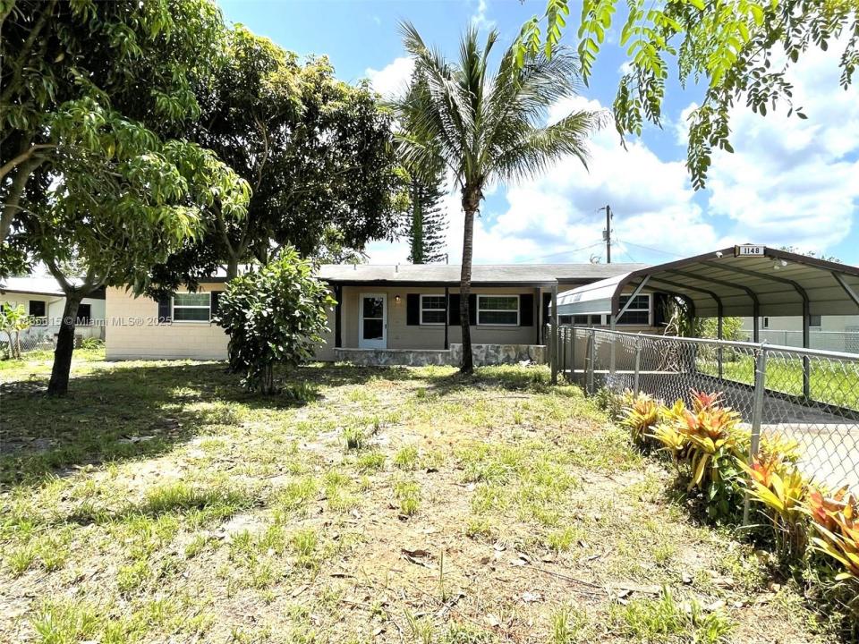 1148 N Singleton Ave, Titusville, Флорида 32796, Соединенные Штаты