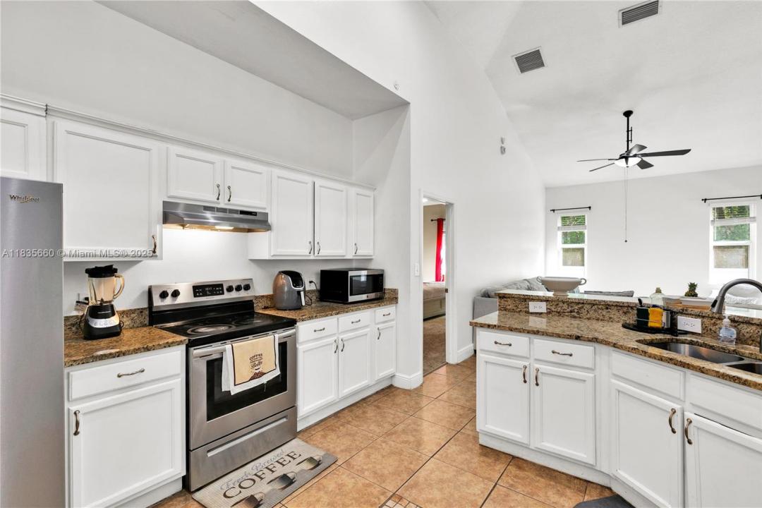 334 colony st, Kissimmee, フロリダ 34758, アメリカ合衆国