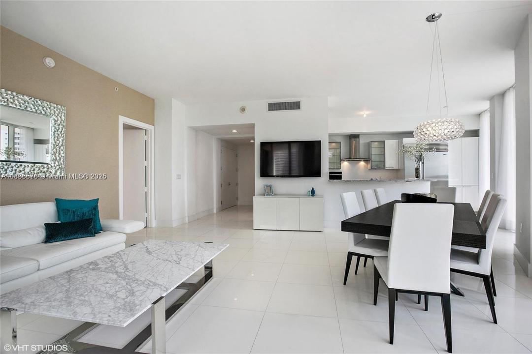 4100 Island Blvd 701, Aventura, 佛罗里达州 33160, 美国