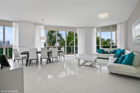 4100 Island Blvd 701, Aventura, Florida 33160, USA