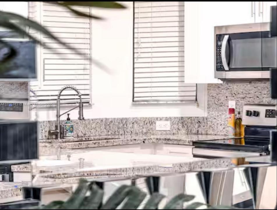 15441 SW 11th Ter, Miami, Florida 33194, Amerika Birleşik Devletleri