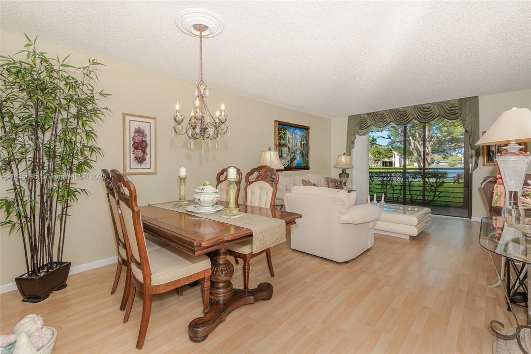901 Colony Point Cir 107, Pembroke Pines, Florida 33026, Estados Unidos