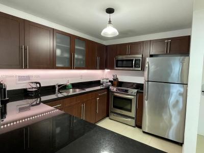 2301 Collins Ave 735, Miami Beach, Florida 33139, USA
