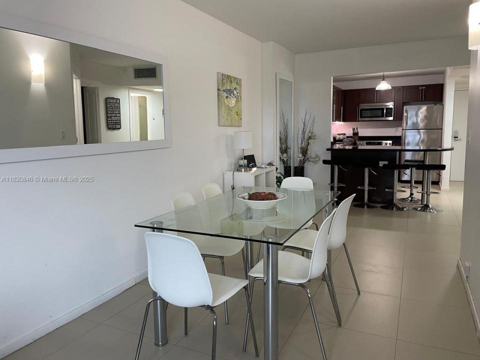 2301 Collins Ave 735, Miami Beach, Florida 33139, USA