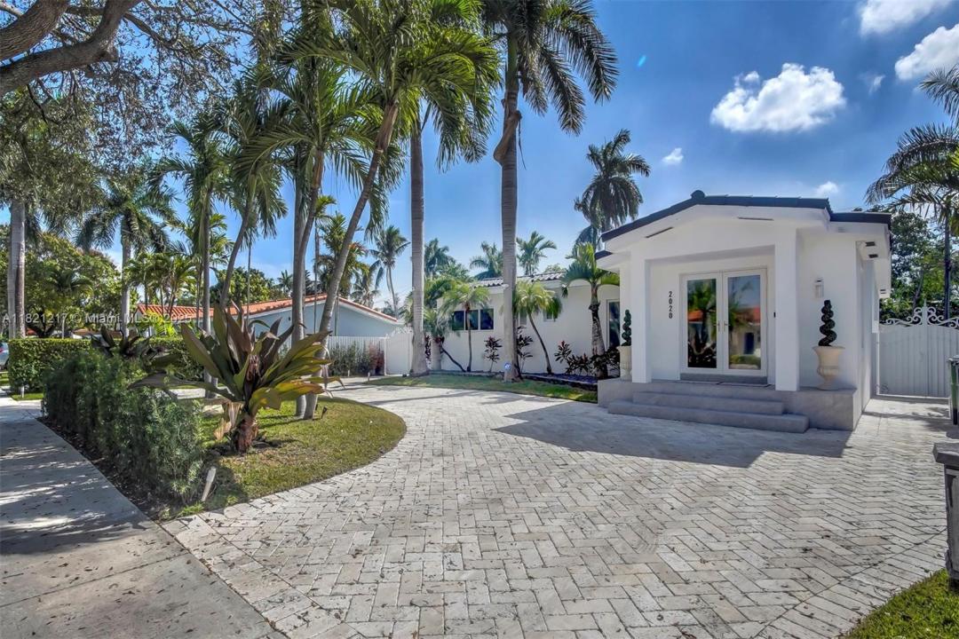 2020 Alamanda Dr 0, North Miami, Flórida 33181, Estados Unidos