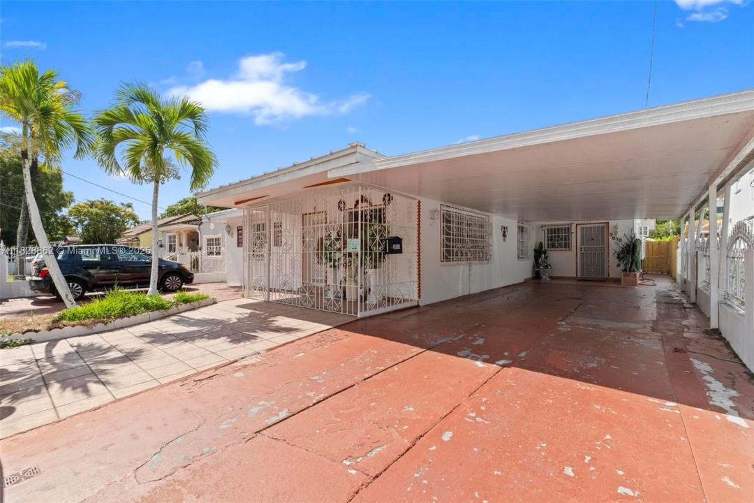 2610 SW 4th St, Miami, Флорида 33135, Соединенные Штаты