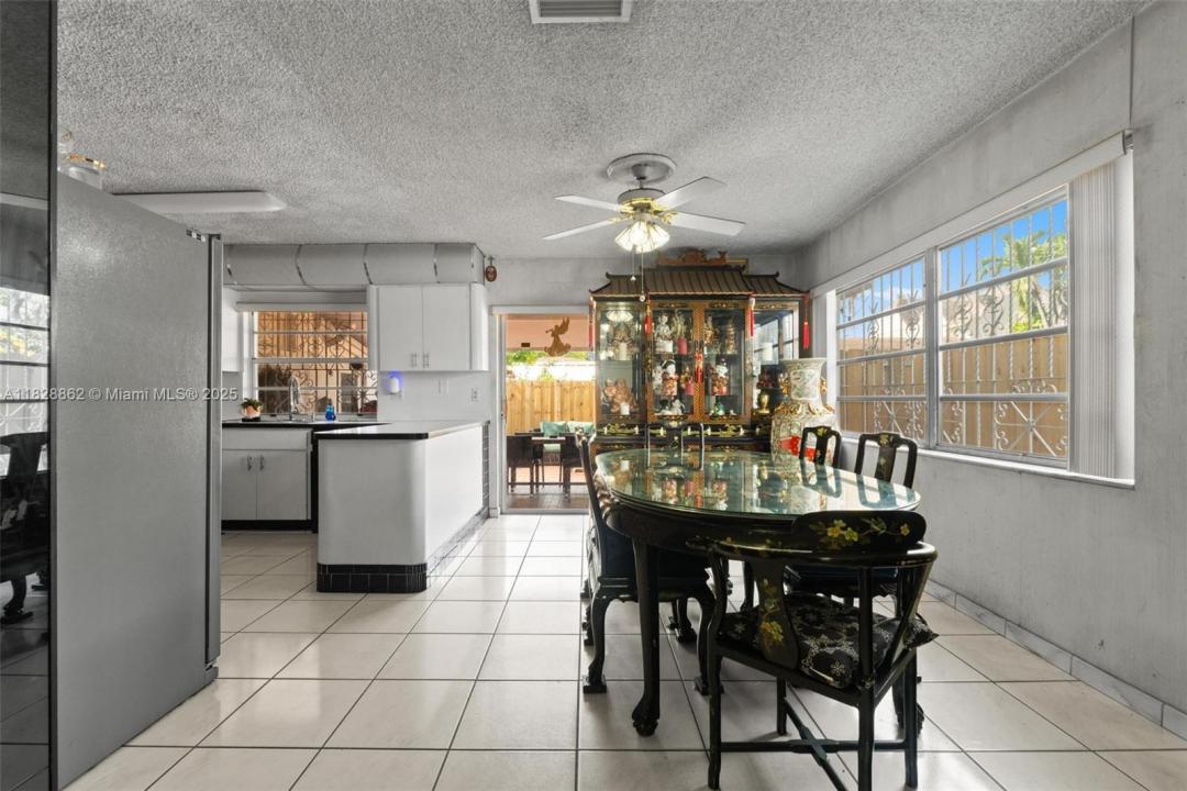 2610 SW 4th St, Miami, Флорида 33135, Соединенные Штаты