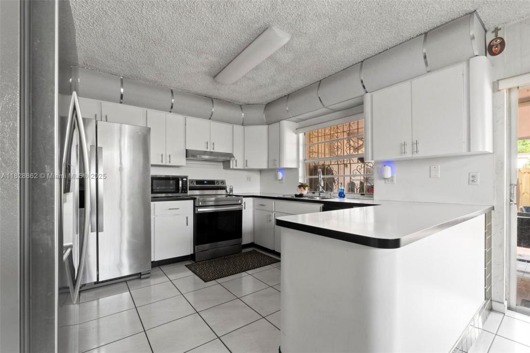 2610 SW 4th St, Miami, Флорида 33135, Соединенные Штаты