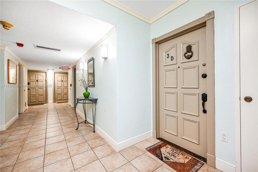 9341 E Bay Harbor Dr 3D, Bay Harbor Islands, 佛羅里達州 33154, 美國
