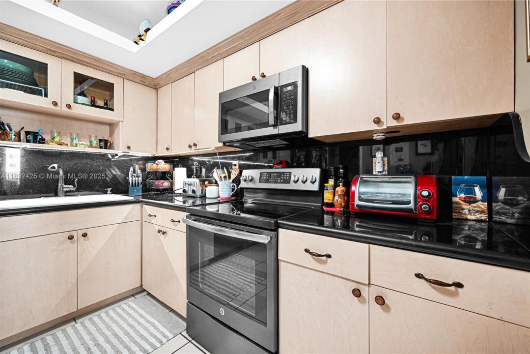 9341 E Bay Harbor Dr 3D, Bay Harbor Islands, 佛羅里達州 33154, 美國