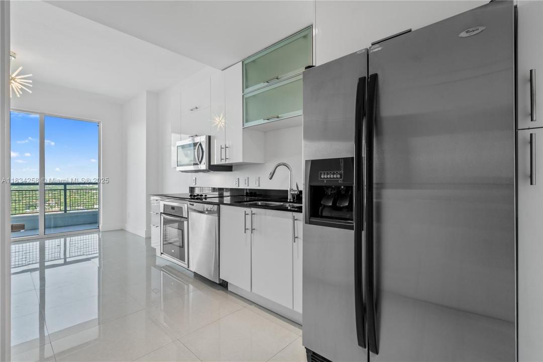 60 SW 13th St 1805, Miami, Florida 33130, Amerika Birleşik Devletleri