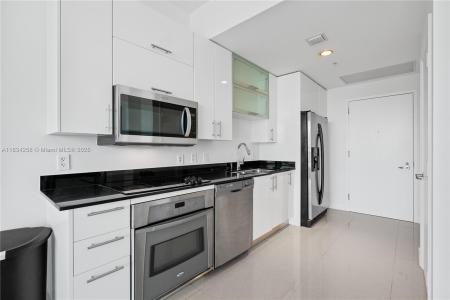 60 SW 13th St 1805, Miami, Florida 33130, USA