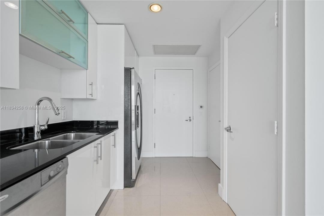 60 SW 13th St 1805, Miami, Florida 33130, Amerika Birleşik Devletleri