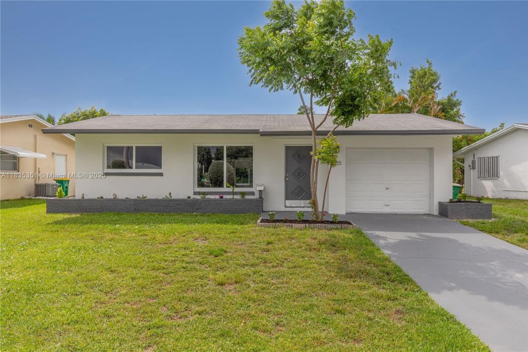 4516 Mainland Dr, Tamarac, Florida 33319