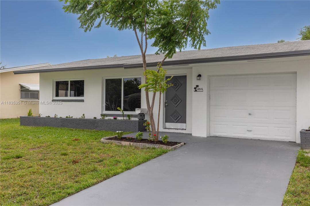 4516 Mainland Dr, Tamarac, Florida 33319