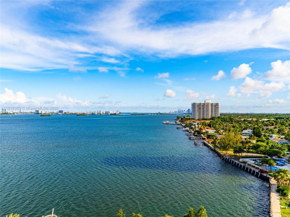 11111 Biscayne Blvd 12G, Miami, Florida 33181, HOA KỲ