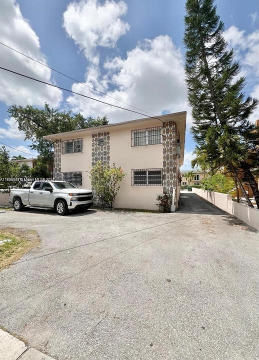 1828 NW 19th St 2, Miami, Florida 33125