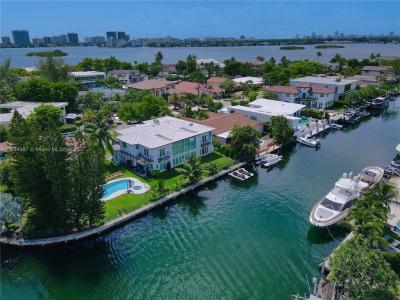 13300 Biscayne Bay Ter, North Miami, Florida 33181, USA