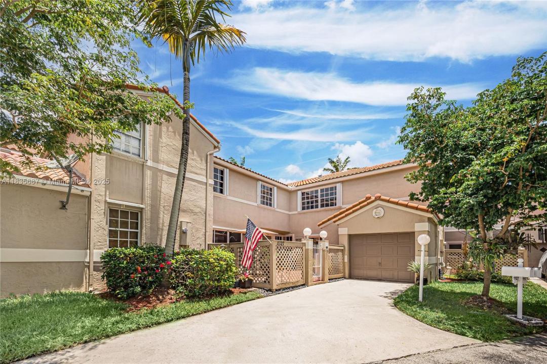 11127 Long Boat Dr, Cooper City, Florida 33026