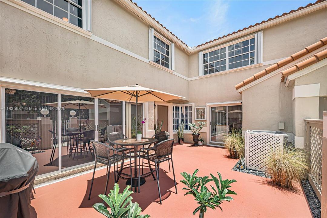 11127 Long Boat Dr, Cooper City, Florida 33026