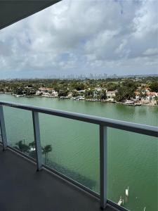 5750 Collins Ave 11D, Miami Beach, Florida 33140, USA