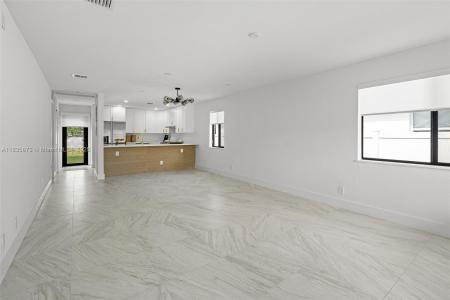 500 NW 7th Ct, Hallandale Beach, Florida 33009, USA