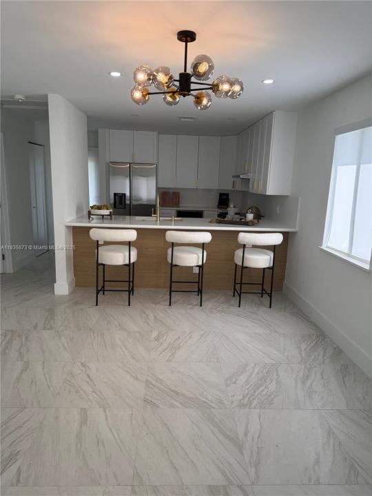 500 NW 7th Ct, Hallandale Beach, Florida 33009, Stati Uniti
