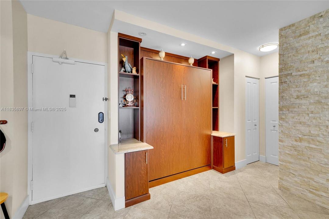 1980 S Ocean Dr 21M, Hallandale Beach, Florida 33009, HOA KỲ