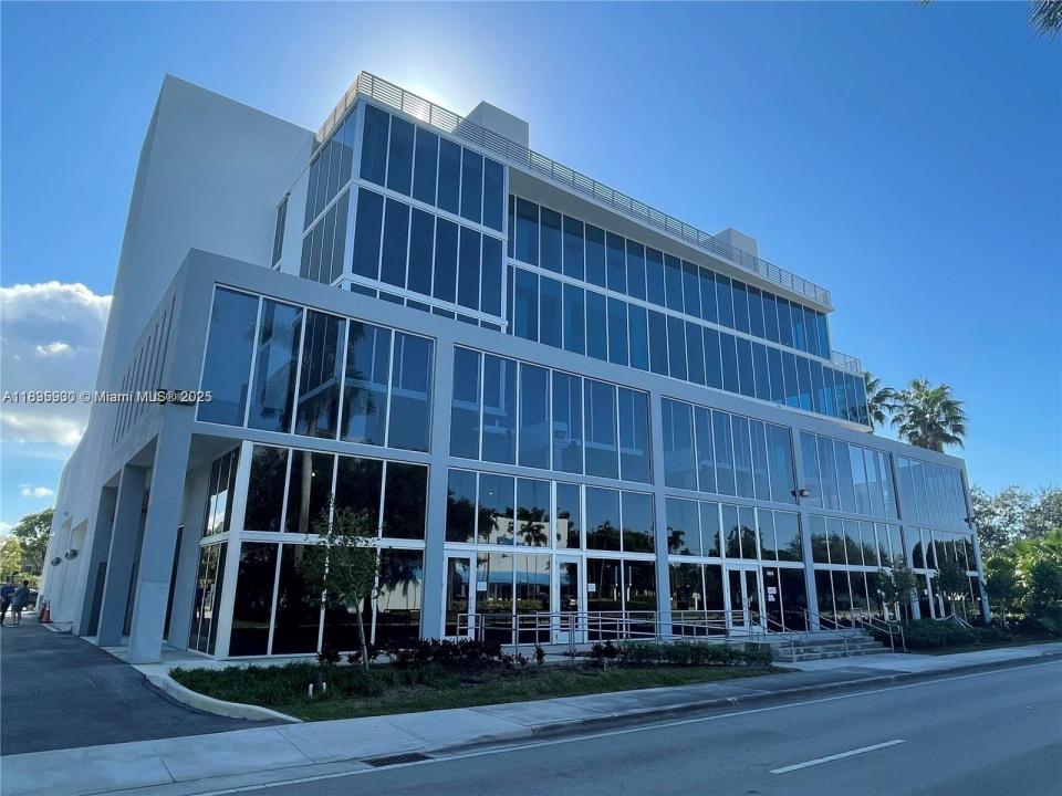 10450 NW 33rd St 101-102, Doral, Floride 33172, États-Unis