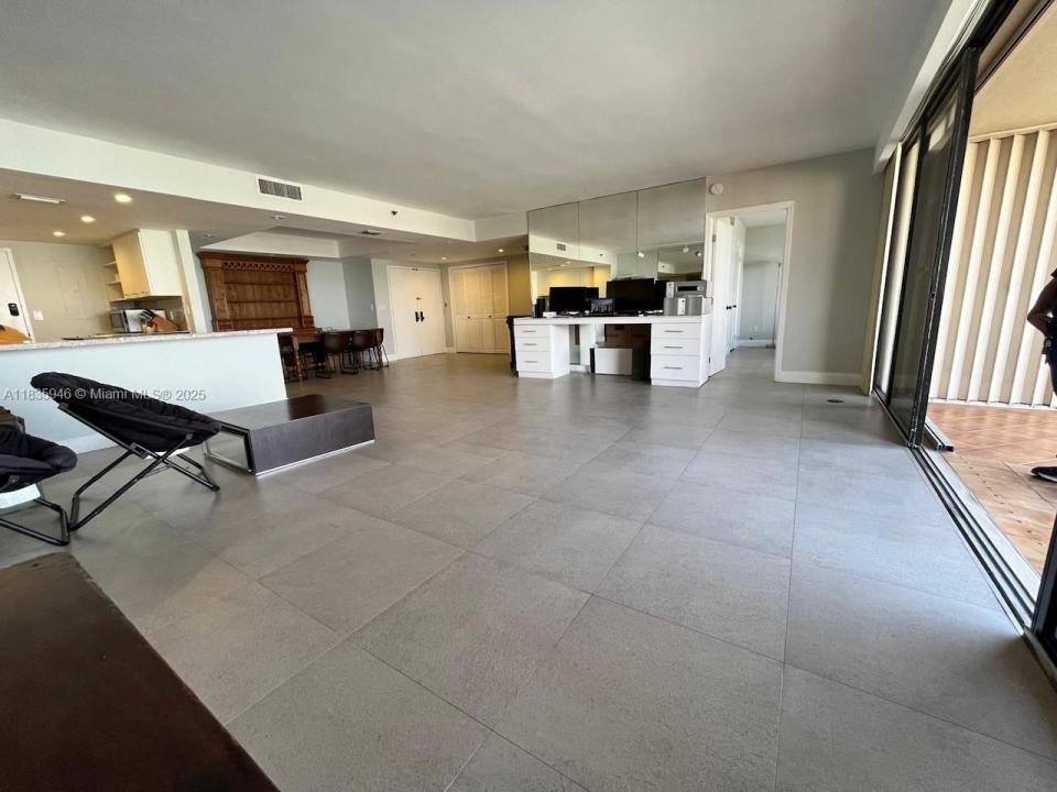11113 Biscayne Blvd 1956, Miami, Florida 33181