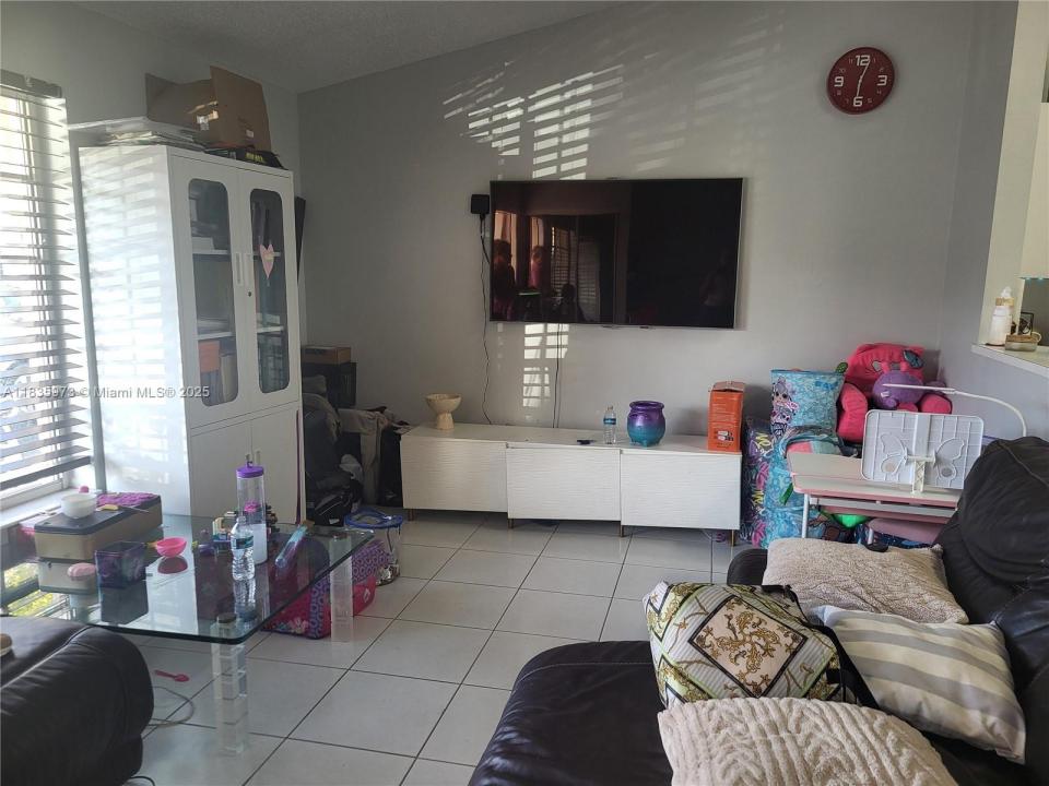 500 NE 3rd St 114, Hallandale Beach, 佛羅里達州 33009, 美國