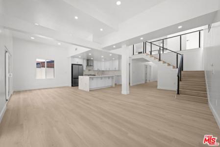 Gledhill Street, North Hills, カリフォルニア 91343, アメリカ合衆国