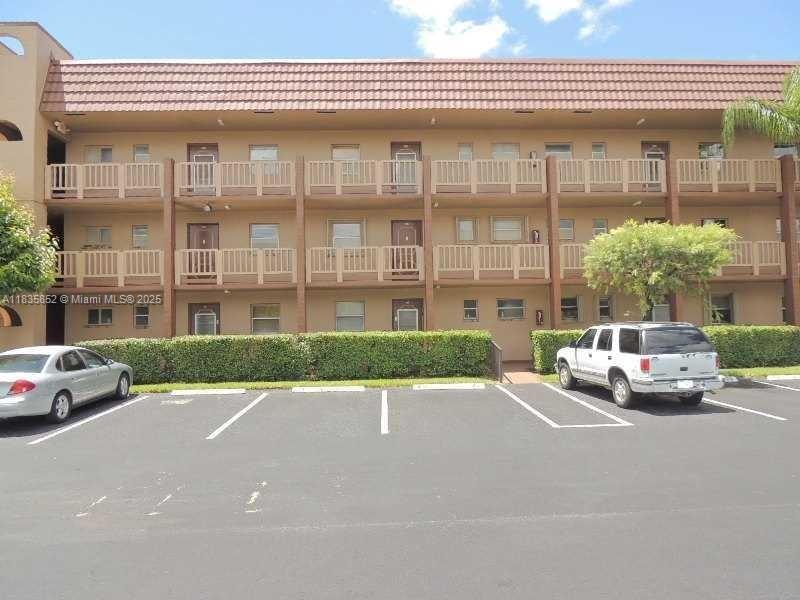 9800 Sunrise Lakes Blvd 309, Sunrise, Floride 33322, États-Unis