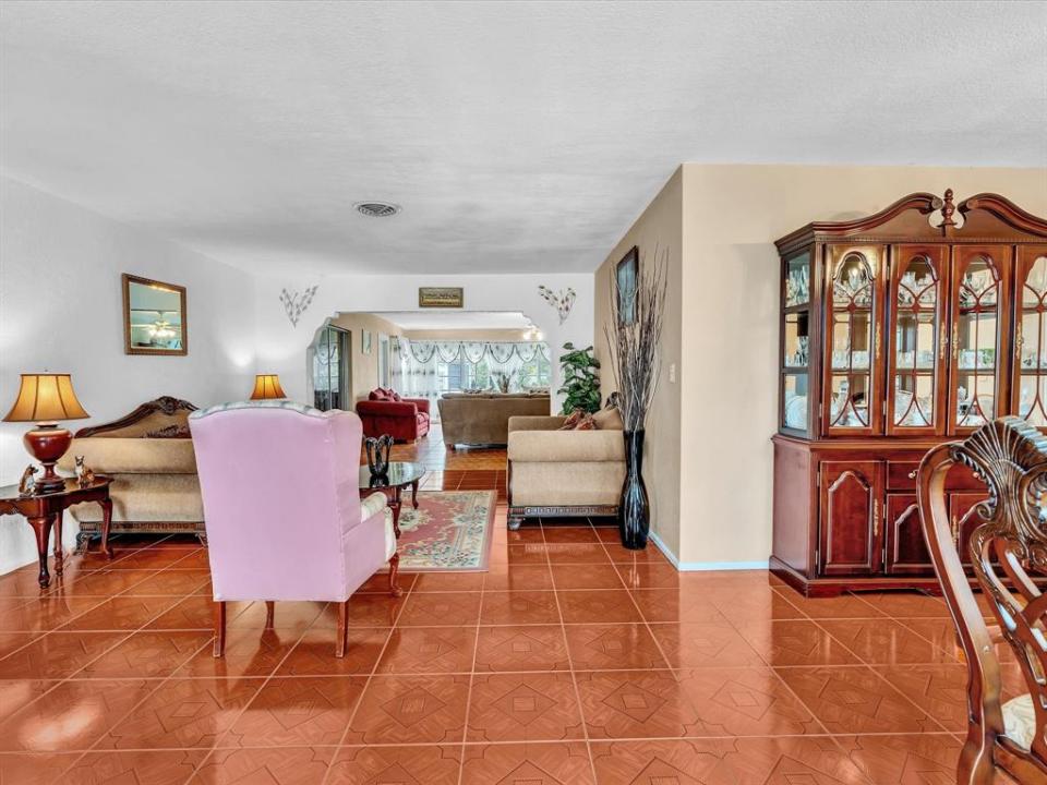 4220 NW 49th Ave, Senior Community, Lauderdale Lakes, Florida 33319