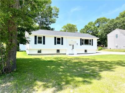 137 Crandall Road, Tiverton, RI 02878, USA