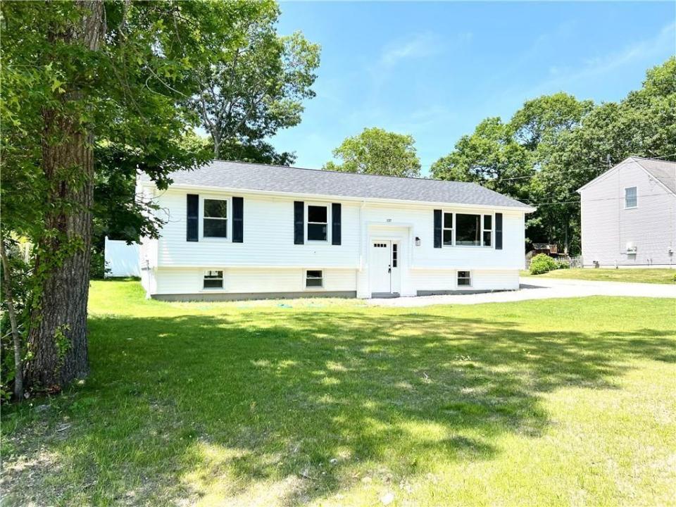 137 Crandall Road, Tiverton, Rhode Island 02878, Estados Unidos