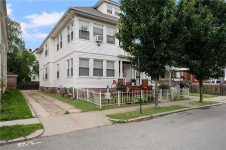 38 Pembroke Avenue, Providence, RI 02908, USA